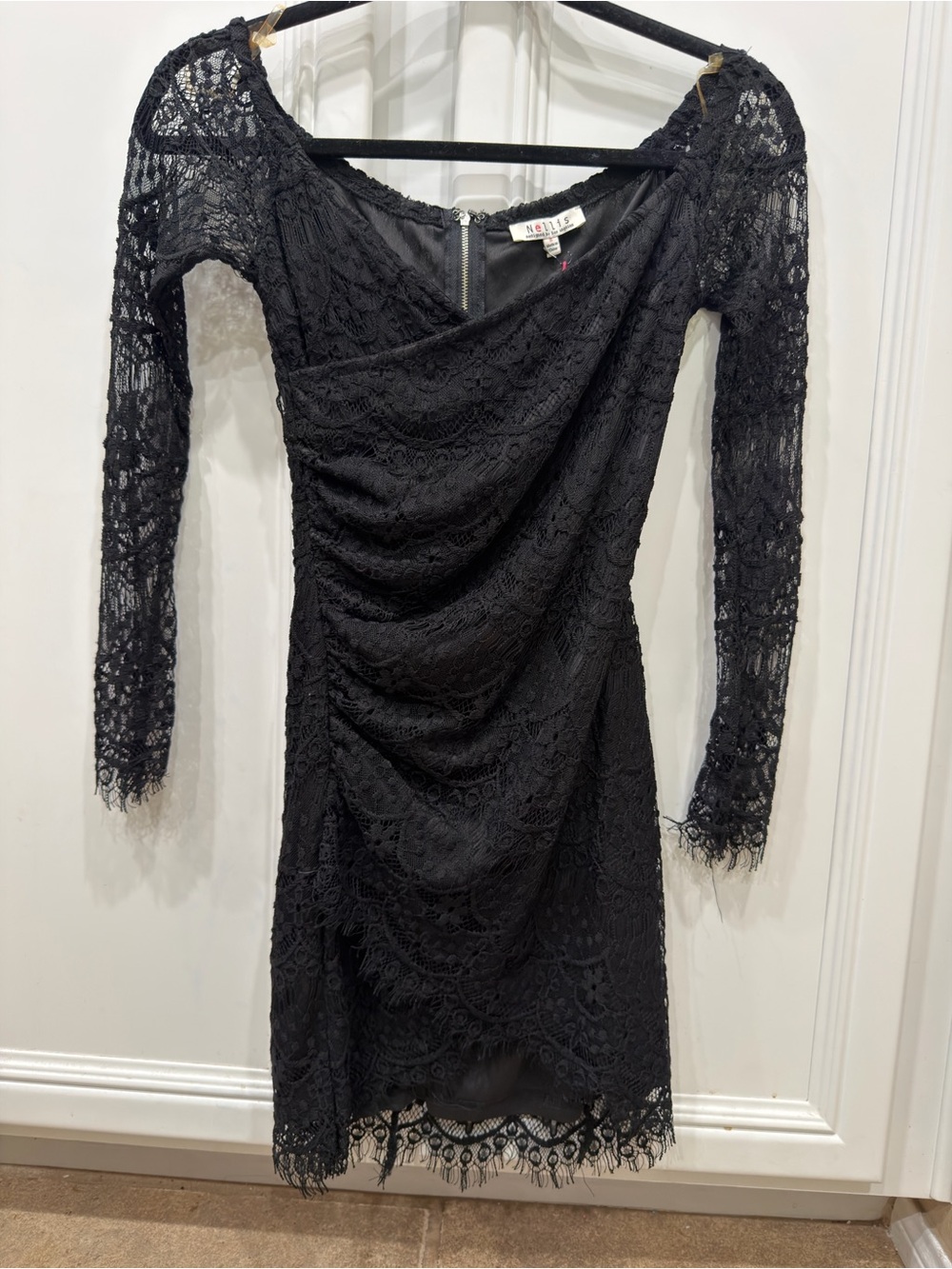 Elegant Black Lace Long-Sleeve Ruched Dress